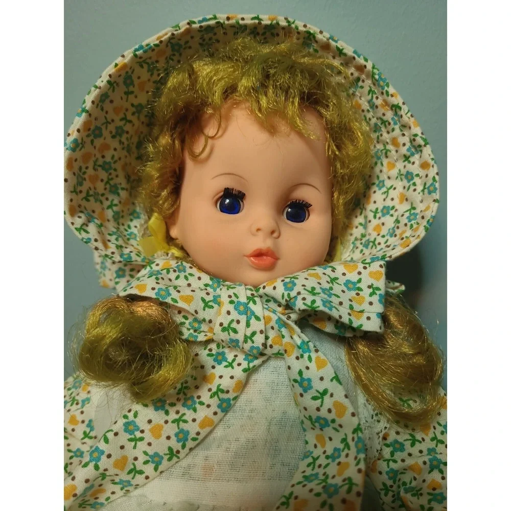 Baby‎ Doll Soft Body Sleepy Eyed Blond Hair